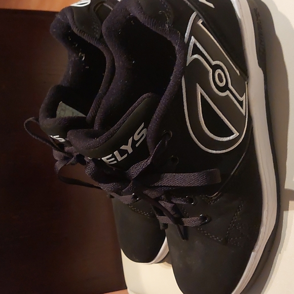 Heelys Propel 2.0 Black/White Ankle-High - Picture 5 of 9
